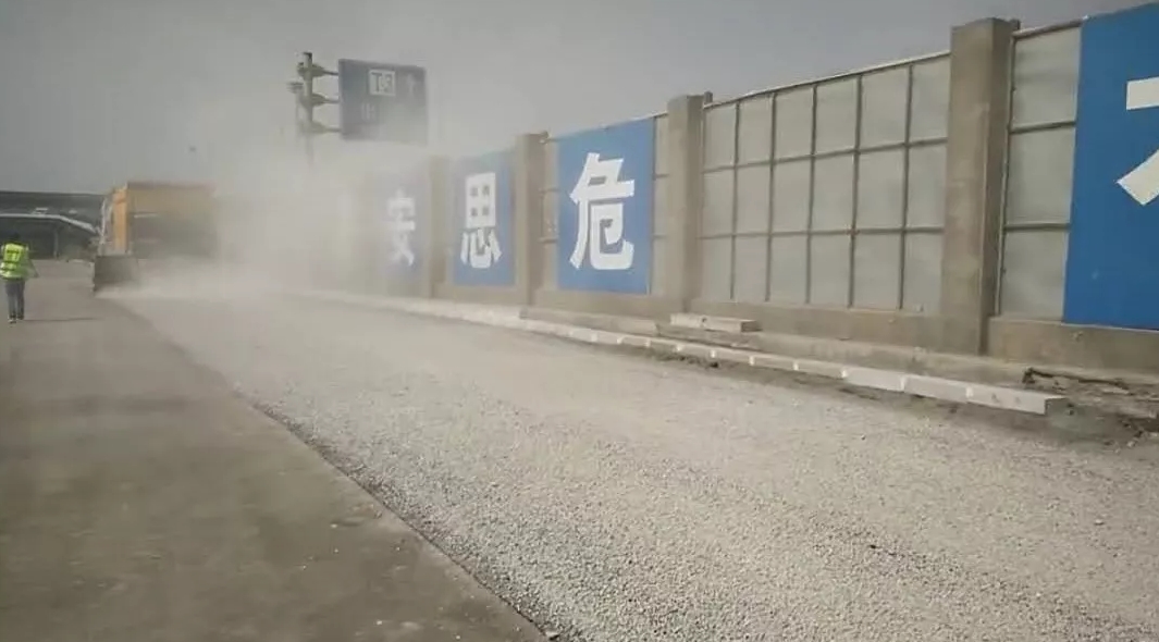 天游ty8同步车助力西安机场、北京城郊路面建设